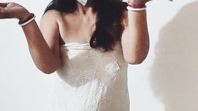 Hot Nude Dance by Hot Desi Bhabhi - 2 image