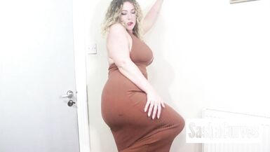 BBW Kız Arkadaşı Siz İzlerken Soyunuyor, Alay Ediyor ve Boşalıyor - 2 image