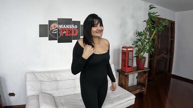 Leticia Cortes in her first time filming debut at the mansion - 14 image