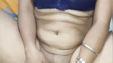 mon beau-neveu minvite à baiser quand mon mari est absent