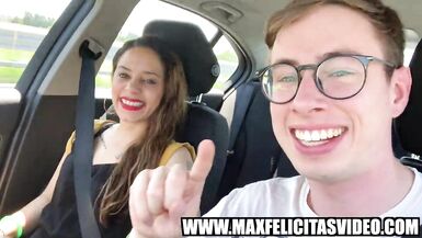 MYLA ELYSE FAIT LAMOUR AVEC LE STALION ITALIEN MAX FELICITAS BIG CUMSHOT - 5 image