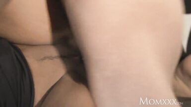 MOM Man eater older woman does what she wants with inexperienced stud - 10 image