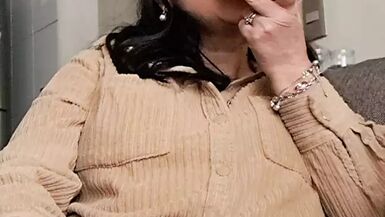 Fucking eating and caressing my vagina, how delicious - 1 image