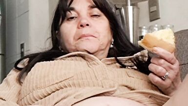 Fucking eating and caressing my vagina, how delicious - 13 image