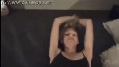 A minha mulher Alexis está impressionada com o seu novo treino abdominal, mas eu estou mais impressionado com a sua bela rata - 10 image