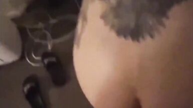 A minha mulher Alexis está impressionada com o seu novo treino abdominal, mas eu estou mais impressionado com a sua bela rata - 3 image