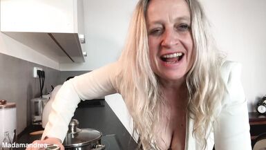 Hot fisting experience in the kitchen in private - 3 image