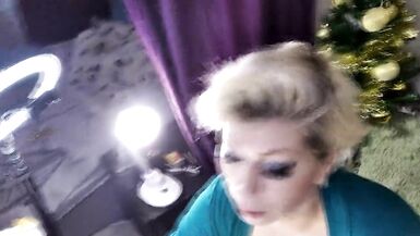 Makeup lessons from a famous married Russian porn star Aimee Hot MILF (aka AimeeParadise)... - 11 image