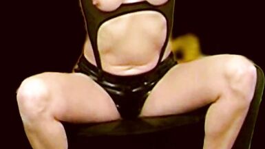 inga from sweden. sexuele milf enjoy to play with herself - 4 image