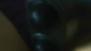 Using a deep tissue massager on my pussy gets my body vibrating good