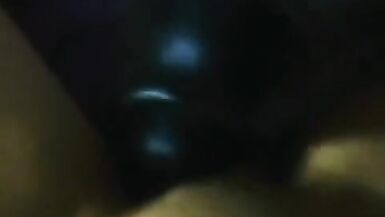 Using a deep tissue massager on my pussy gets my body vibrating good