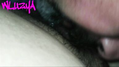 Hier soir, le voisin a vu que je me masturbais et quil me suçait très bien la chatte, alors jai bien sucé sa bite. - 14 image