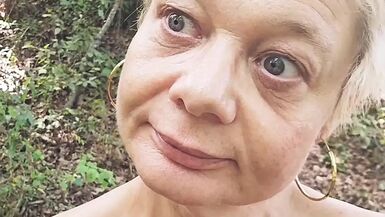 Mature Milf Looking for a stranger in the woods to suck and jerk him off thoroughly until he cums in my mouth - 1 image