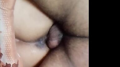 Bhai ne bahan ki chut ki pyaas bhujhai - 9 image