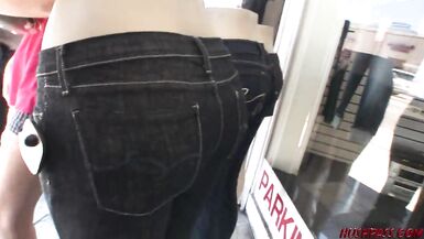 Hot Mom fucks a inexperienced stranger - 4 image