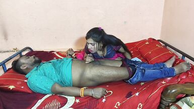 La femme dun homme de Bengale baise avec lami de son mari. - 6 image