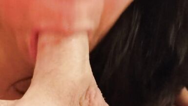 Sexy MILF gets su agradable culo follada y profundo anal creampie POV - 2 image
