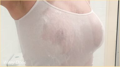 Wifey has amazing tits for wet shirt braless - 6 image