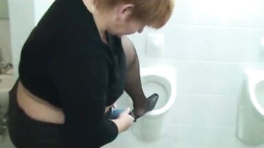 Just horny disappeared in the men's toilet - 7 image