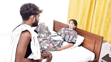 La chatte dune MILF indienne rasée par son amant pour du sexe torride