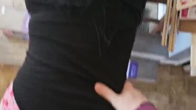 Jadore me faire plier sur la table de la cuisine et me faire baiser - 13 image