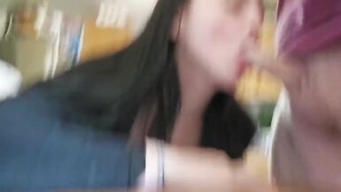 Jadore me faire plier sur la table de la cuisine et me faire baiser - 14 image