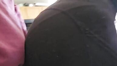 Jadore me faire plier sur la table de la cuisine et me faire baiser - 5 image