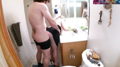 Free use stepmom fucked while cleaning the bathroom - 7 image