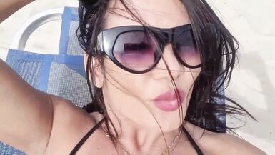 Заниматься догингом на пляже с парнем из tinder - 3 image