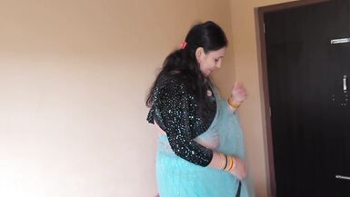 ne chod diya laddu kha ke chhoti stepsister twenty thousand mein chud gayi