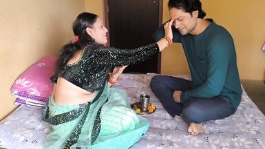 ne chod diya laddu kha ke chhoti stepsister twenty thousand mein chud gayi - 3 image