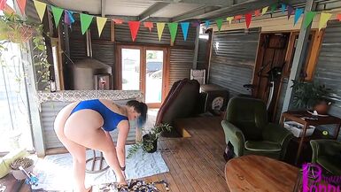 Hot MILF Poppy Blows the Pool Boy - 3 image