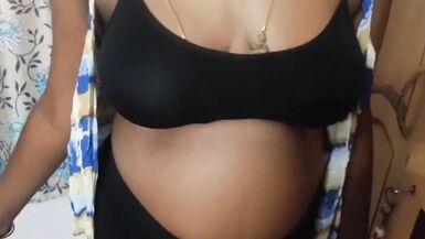 Desi aunty show big natural nipples and our boy friend sex with bedroom - 3 image