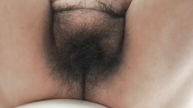 Milf maduro registra sua buceta por baixo - 14 image