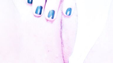 Masturbating my pussy nicely on webcam