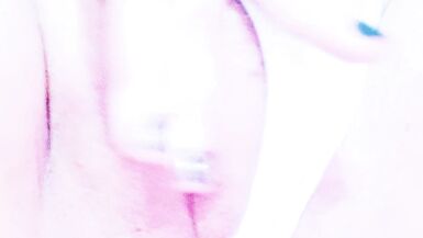 Masturbating my pussy nicely on webcam