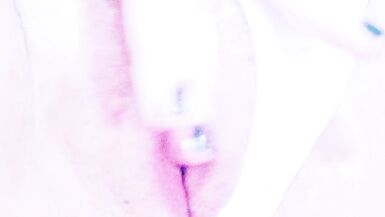 Masturbating my pussy nicely on webcam