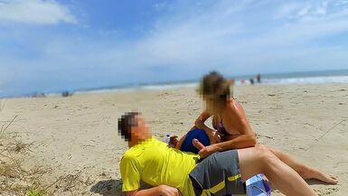 Public cumshots in front of everyone - 1 image