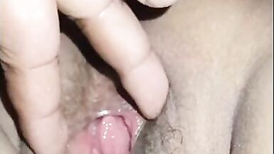 Son mari étant absent, mon beau-frère ma invitée à avoir des relations sexuelles avec lui. - 12 image