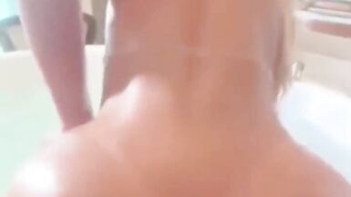 Mature BBW Milf Pawg rides Daddy cock in bath till cumshot POV - 8 image