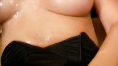 Double Blowjob With Rock 'n Roll Babe!