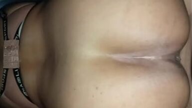 Cest vraiment cool, ma belle-sœur est très compréhensive, elle mautorise à baiser sa chatte.