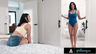GIRLSWAY - Horny Petite Kimmy Kimm Watches Stacked Stepmom Reagan Foxx Doing Bikini Fitting - 1 image