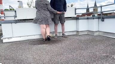 No matter how hard the plump mother-in-law tried, pissing splashed all over her legs - 14 image