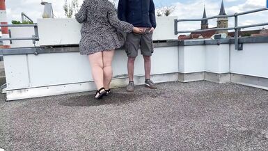 No matter how hard the plump mother-in-law tried, pissing splashed all over her legs - 15 image