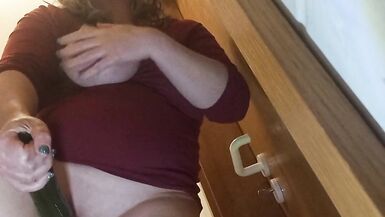 Hot stepmom cums in the toilet