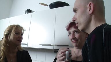 Simone's home visits & wife cunt rental #7- spoken in German - 3 image