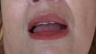 I cum on my girlfriend's stepmom's tits, she masturbates in front of me - 1 image