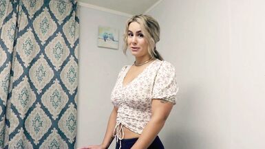 Partager un lit avec ma belle-mère sexy - 3 image