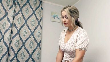 Partager un lit avec ma belle-mère sexy - 4 image